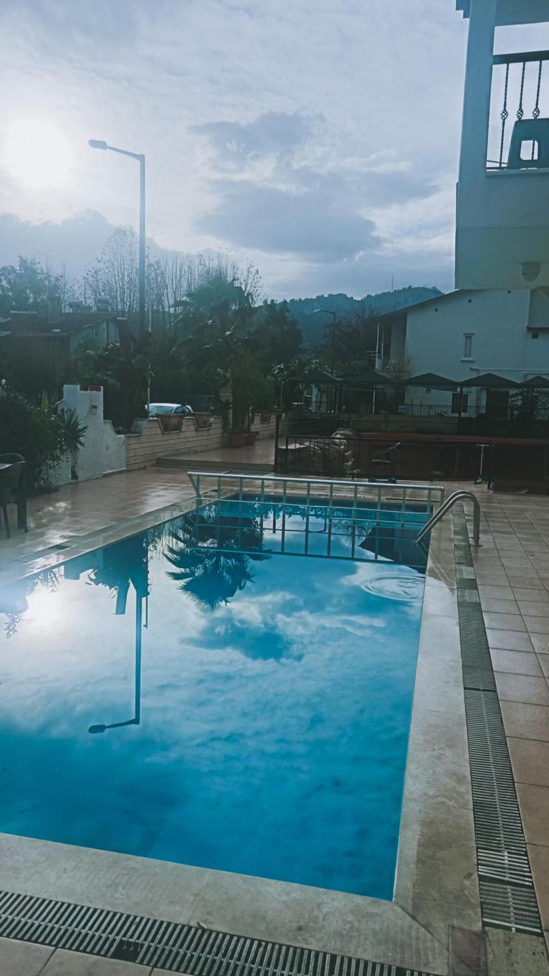 London House Hotel Kemer Bagian luar foto